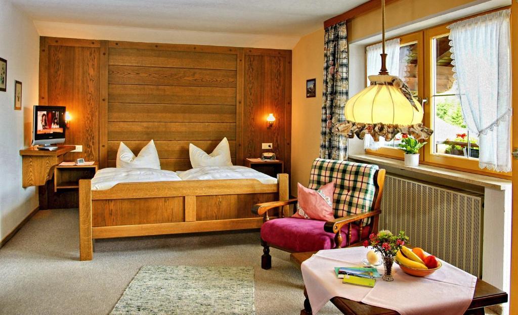 Gaestehaus Schuler Riezlern Room photo