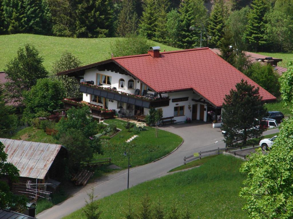 Gaestehaus Schuler Riezlern Exterior photo
